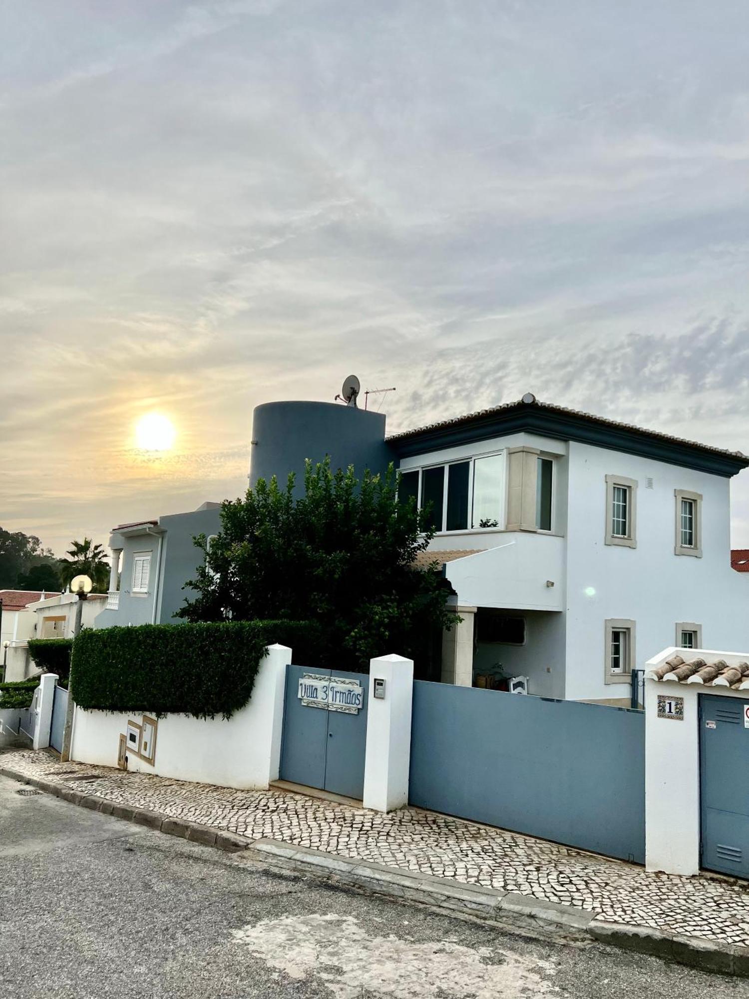 Villa 3 Irmaos Алвор Екстериор снимка